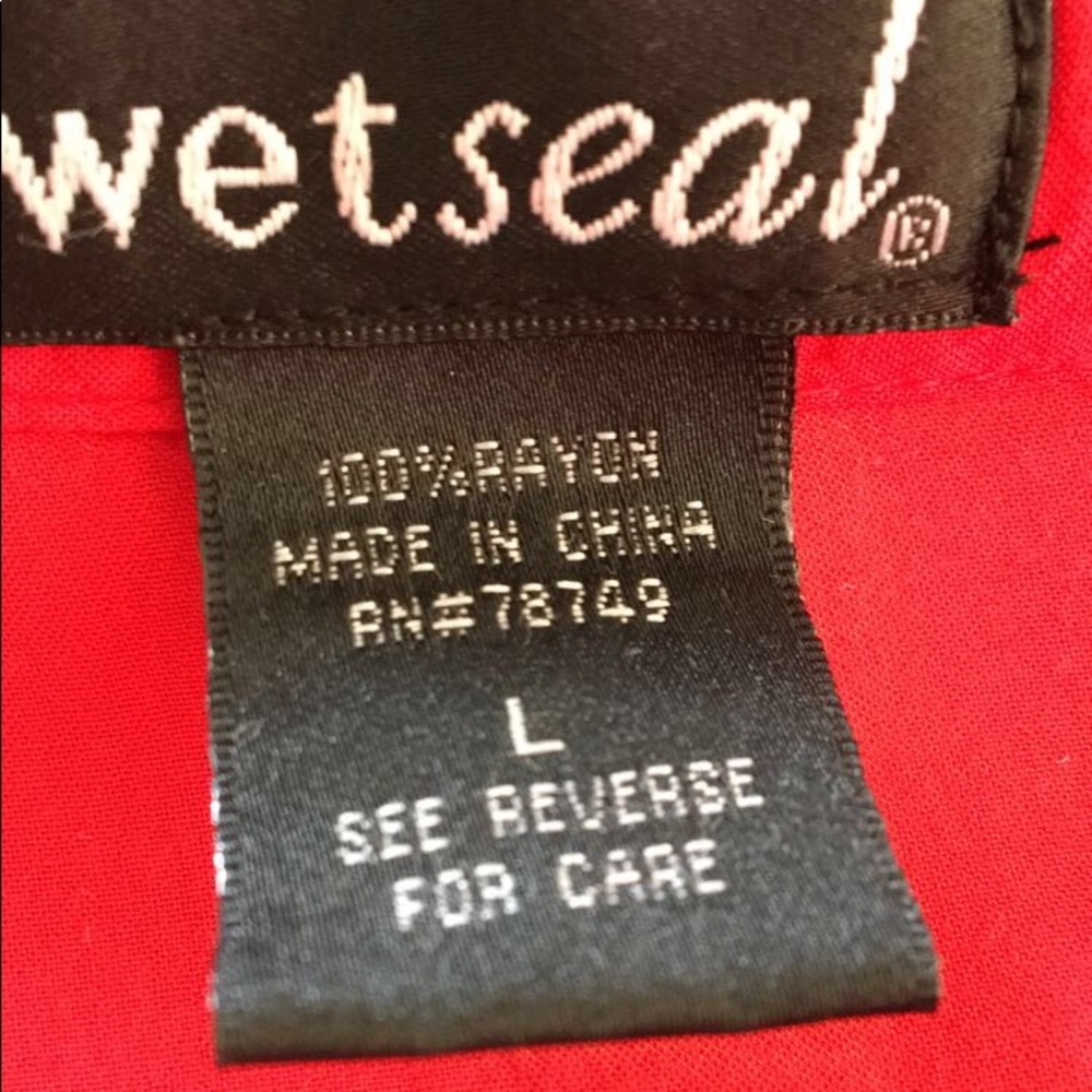 𝐒𝐢𝐥𝐤𝐲 𝐋𝗼𝐧𝐠 𝐒𝐥𝐞𝐞𝐯𝐞 𝐁𝐥𝗼𝐮𝐬𝐞